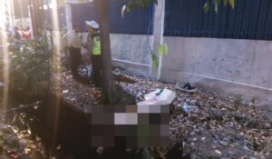 Tiba-tiba Oleng Saat Naik Motor, Saiful Asyik warga Jombang Tewas Terperosok Slokan