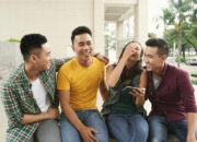 Rahasia Awet Muda yang Tak Disangka: Hubungan Sosial Hangat Bisa Perlambat Penuaan & Bikin Tubuh Lebih Sehat di Usia Senja!