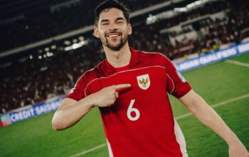 Sah! Sandy Wals Gabung Persib, Maung Bandung Ikat Bek Timnas Indonesia selama 3 Tahun 4 Sandy Walsh tumbang