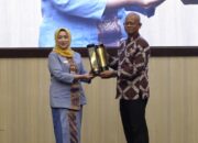 Apresiasi Luar Biasa! Sekda Garut Raih Anugerah Kawistara 2025 atas Kiprahnya Meninggikan Bahasa Indonesia
