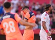 Fans Barca Mengamuk! Lewandowski Jadi Sasaran Kritik Usai Gagal Penalti dan Kekalahan Memalukan 1-4 dari Sevilla