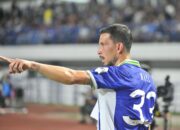 Persib Kokoh di Puncak, Persaingan Papan Atas Memanas