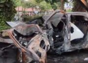 Dua Tewas Honda Jazz Tabrak Pohon dan Terbakar di Surabaya, Remaja Nganjuk Selamat