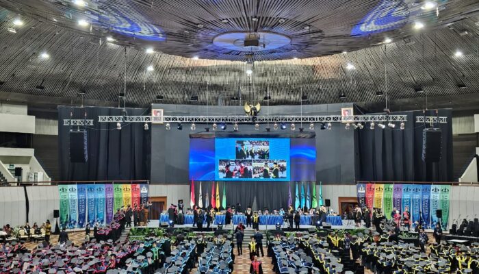 Universitas Trisakti Rayakan Wisuda di JCC, Hadirkan Menteri UMKM RI dan Kepala LLDikti Wilayah III