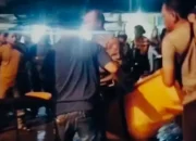 Kecelakaan Maut! Pengendara Motor di Gresik Tewas Terlindas Truk Akibat Jalan Licin Usai Hujan