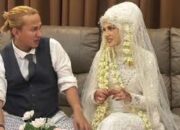 Curhat Helwa Bachmid soal Pernikahan Siri dengan Habib Bahar