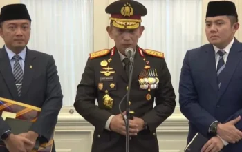Mutasi di Tubuh Polri: 9 Kapolda Diganti, Irjen Pipit Pimpin Jawa Barat 3 Kapolri Pastikan Pelaku Ledakan SMAN 72 Sudah Diamankan Polisi Dalami Motif dan Lingkungan Pelaku
