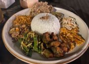 Bikin Ketagihan! Nasi Campur Bali Ternyata Punya Rahasia Rasa yang Jarang Diketahui