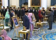 Dianugerahkan Prabowo: Soeharto, Gus Dur dan Marsinah Resmi Jadi Pahlawan Nasional