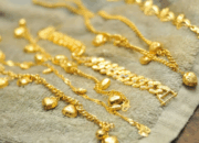 Arti Mimpi Membeli Emas Menurut Ibnu Sirin: Tanda Kekayaan, Rumah Baru, dan Keberkahan Besar!