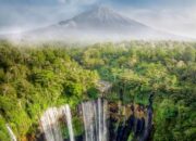 Tujuh Destinasi Wisata Alam Menakjubkan Pronojiwo Lumajang, Ditempuh Dua Jam Dari Kota Malang