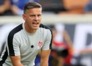 Batal Dikenalkan ke Publik, PSSI Sebut John Herdman Tak Enak Badan
