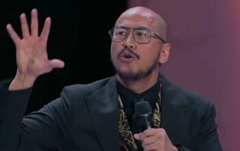 Suasana Hangat, Pandji Berdialog dengan Pelapor Kasus Mens Rea 4 Link nonton stand up Mens Rea dari Pandji Pragiwaksono