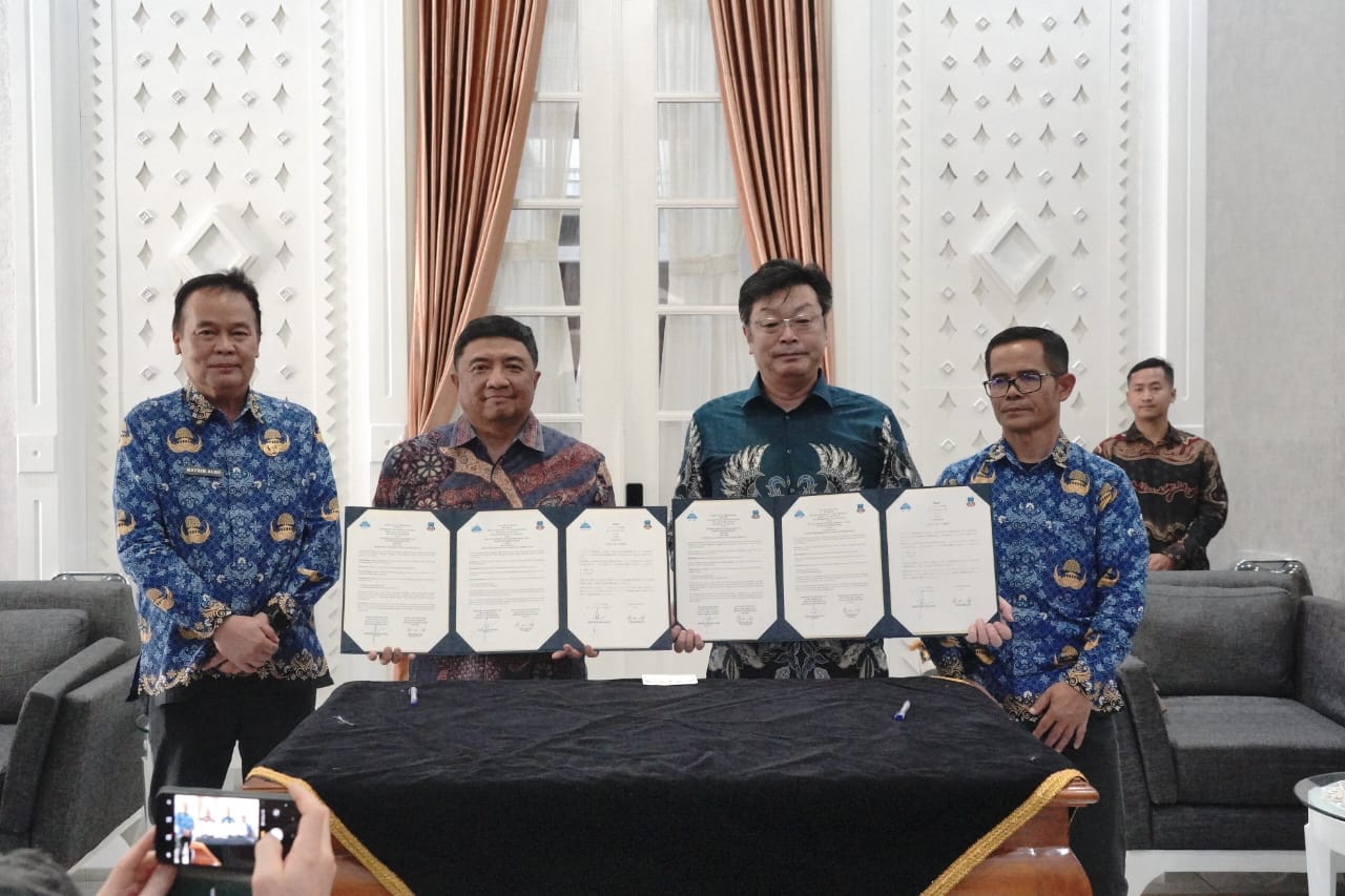 Pemerintah Kabupaten Garut resmi menjalin kerja sama luar negeri dengan Pemerintah Kota Higashikawa, Jepang.