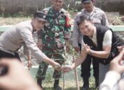DLH Garut Gerak Cepat! Ribuan Pohon Ditanam di Karangpawitan Demi Selamatkan Ekosistem