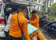 Pagi-pagi Seorang Pemotor Pelajar Sidoarjo Luka Parah Ditabrak Truk Trailer di MERR Surabaya