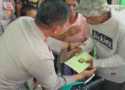Kapolres Metro Depok Beri Motor dan Modal Usaha kepada Pedagang Es Gabus yang Sempat Viral