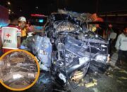 Mobil Pikap Tabrak Kendaraan Lain Hancur, Nyawa Pengemudi Melayang di Exit Tol Tarik Sidoarjo