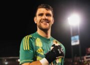 Breaking News! Maarten Paes Diperkenalkan Ajax Amsterdam