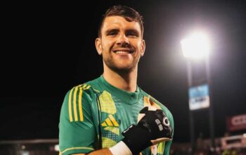 Maarten Paes Terancam, Ajax Bidik Kiper Inter Milan dan Ter Stregen 3 Maarten Paes bukan ke Persib