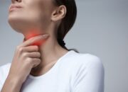 12 Minuman Ampuh untuk Meredakan Radang Tenggorokan Secara Alami dan Aman