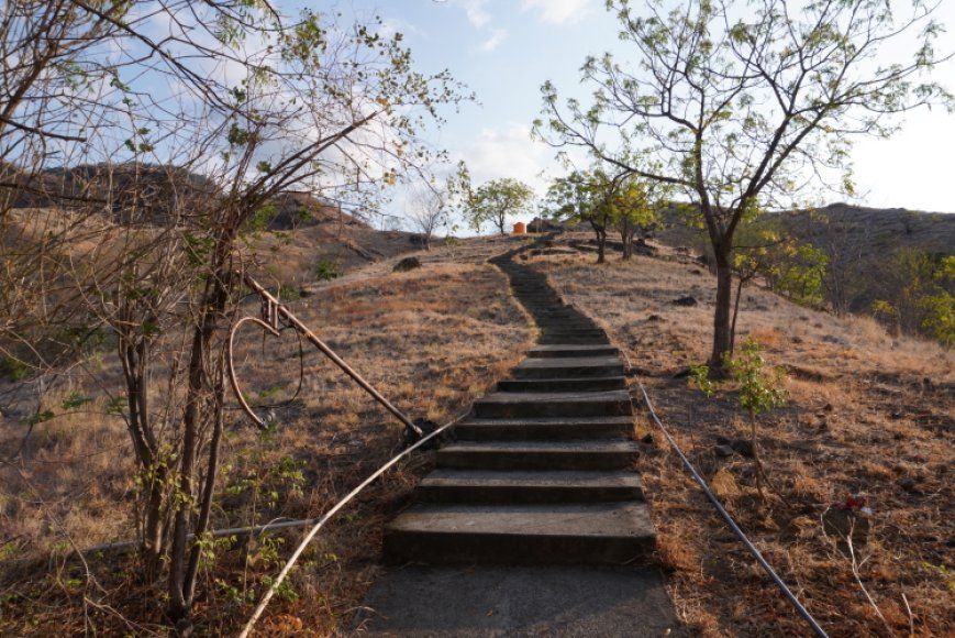 Pura Bukit Batu Kursi Buleleng Bali Utara