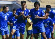 Perebutan Puncak Klasemen Seru Peluang Persib Besar, Berikut Jadwal Laga Pekan ke-18