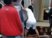 Kecelakaan di Depok, Pengendara Motor Tabrak Gerobak Gorengan