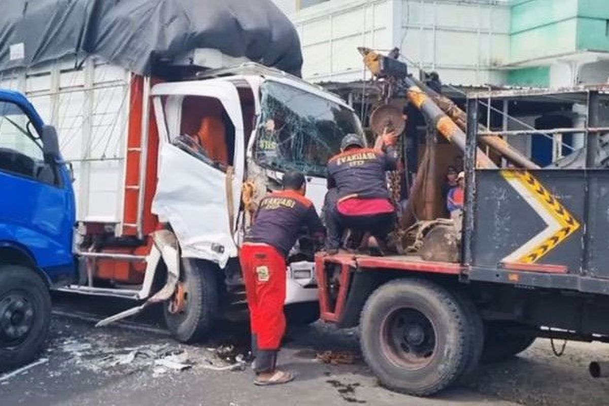 Tabrakan Beruntun di Jalur Ponorogo