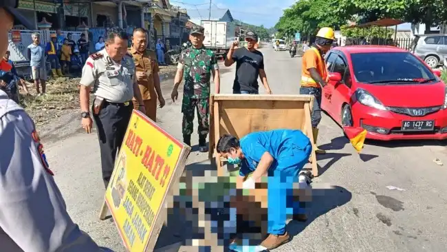 Jalan Berlubang Sebabkan Kecelakaan Beruntun (istimewa)