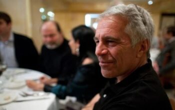 Jeffrey Epstein, Finansier Elit dengan Dosa Besar Skandal Seks Global 7 Jeffrey Epstein