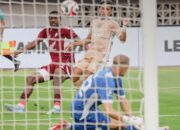 Dengan 10 Pemain PSM Makassar Dilibas Dewa United 0-2