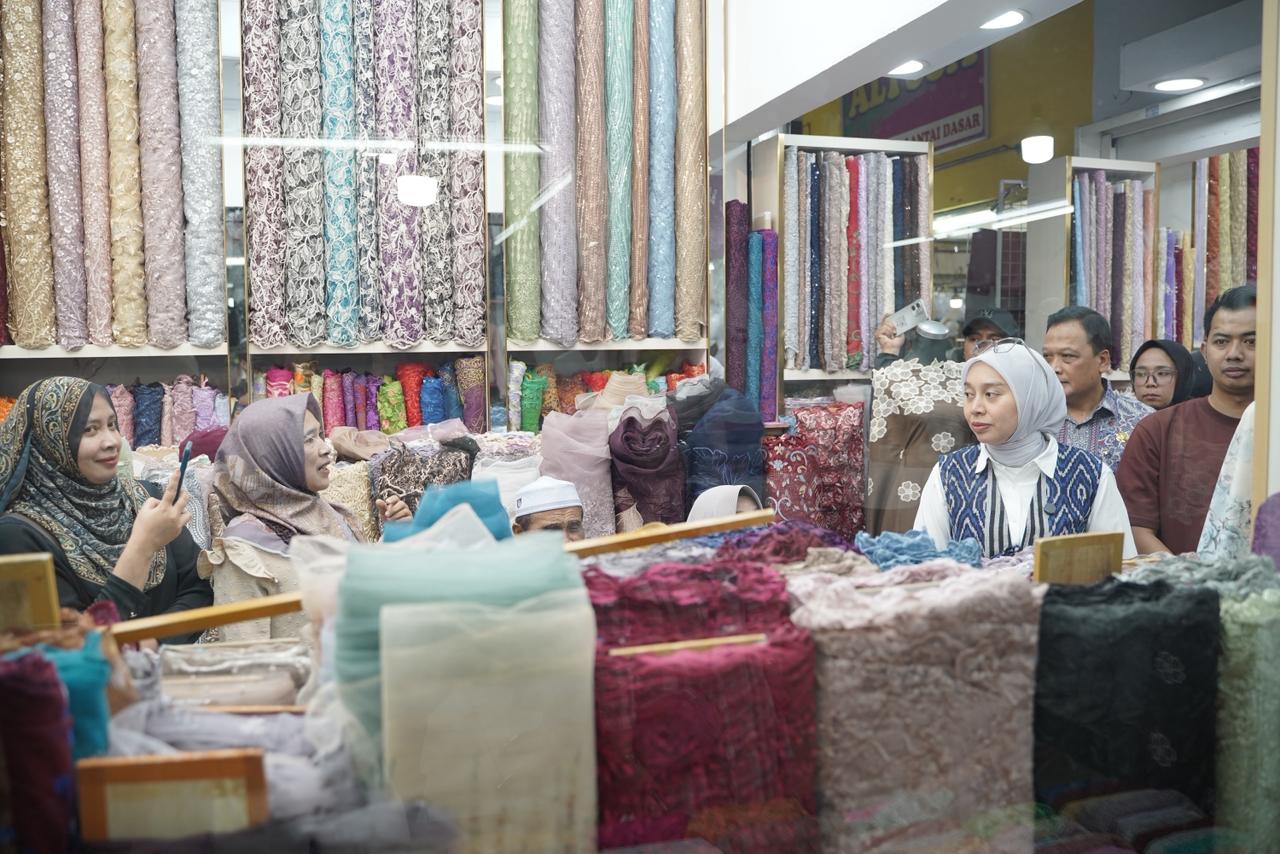 Wabup Garut Putri Karlina tinjau Garut Plaza