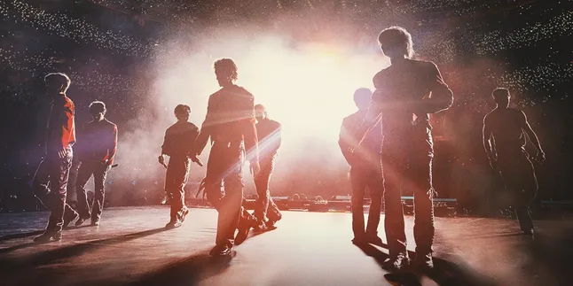 Nonton STRAY KIDS THE dominATE EXPERIENCE