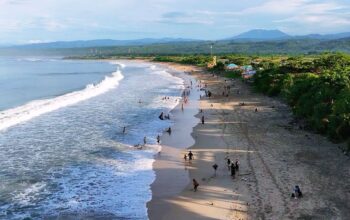 Terjadi di Santolo! Bupati Garut Gerak Cepat Evaluasi Tiket dan Manajemen Wisata, Warga Desa Pamalayan Akhirnya Didengar! 6 Pantai Santolo Garut