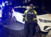 KECELAKAAN MAUT! Minibus Oleng Tabrak Penjual Nasi Goreng di Jember, Korban Tewas di Tempat