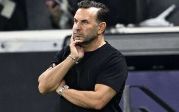 Galatasaray Kunci Gelar Juara Liga Turki 2025/2026 3 Pelatih Galatasaray, Okan Buruk.