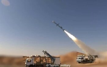 Selat Hormuz Kian Mencekam, IRGC Siapkan Serangan Balasan ke AS 5 IRGC Klaim Serang Pangkalan Militer AS di Kuwait