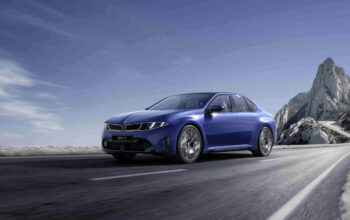 BMW i3 Generasi Baru Resmi Meluncur! Jarak Tempuh Tembus 900 Km, Siap Guncang Pasar Mobil Listrik 8 BMW i3 terbaru