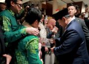 Diaspora Indonesia di Jepang Antusias Sambut Presiden, Momen Tanda Tangan Jadi Kenangan