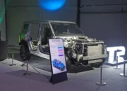 Jetour T2 Uji Ketangguhan, Atap Mobil Mampu Menahan Beban Hingga 350 Kilogram