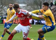 100 Gol Arsenal Tercipta Lebih Cepat Musim lalu 20 April 2025 Musim ini 7 Maret 2026