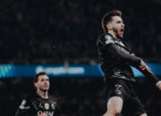 PSG Tundukkan Chelsea 5-2, Kvaratskhelia dan Vitinha Bersinar