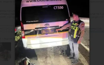 Mobil Pejabat di Pandeglang