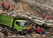 Duka di Bantargebang: Korban Tewas Longsor Gunung Sampah Bertambah Jadi 4 Orang
