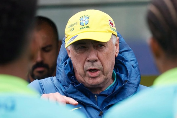 Pelatih Brasil, Carlo Ancelotti.