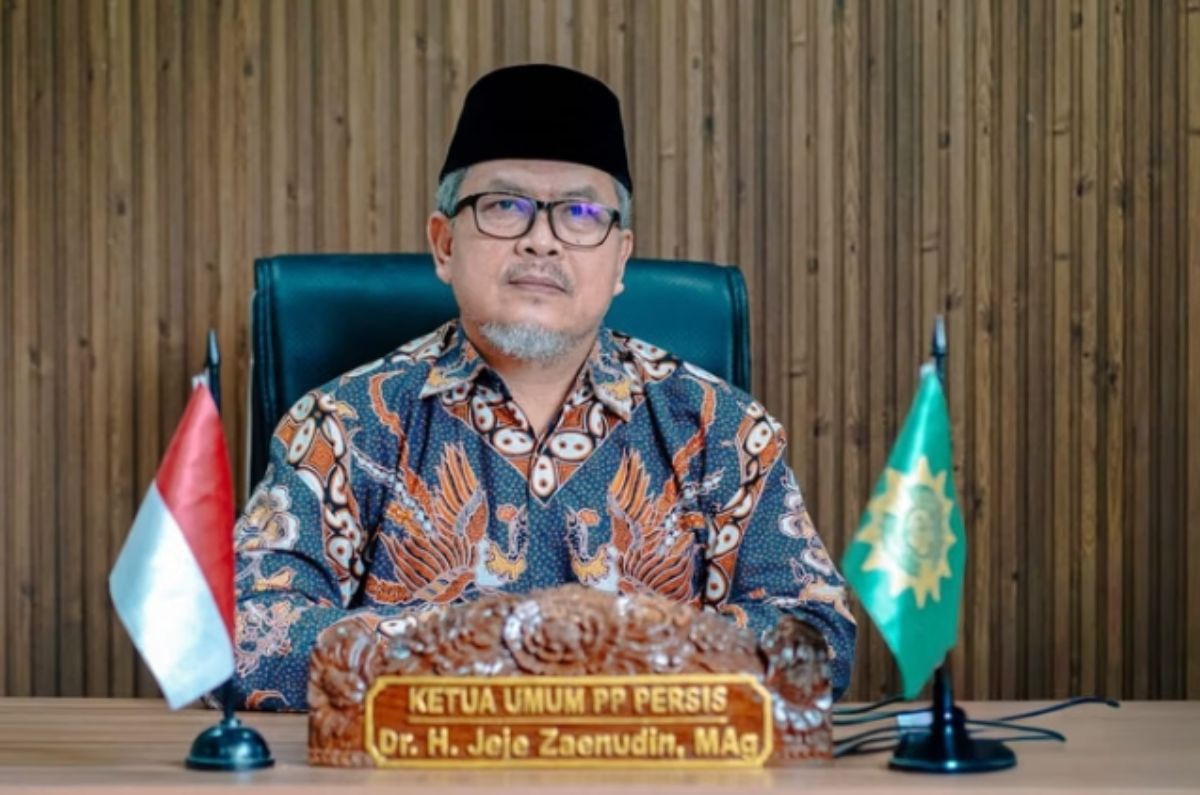 Ketua Umum Persatuan islam Dr KH Jeje Zaenudin