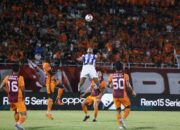 Persib Ditahan Borneo FC 1-1, Gol Adam Alis Dibalas Penalti Peralta di Menit Akhir