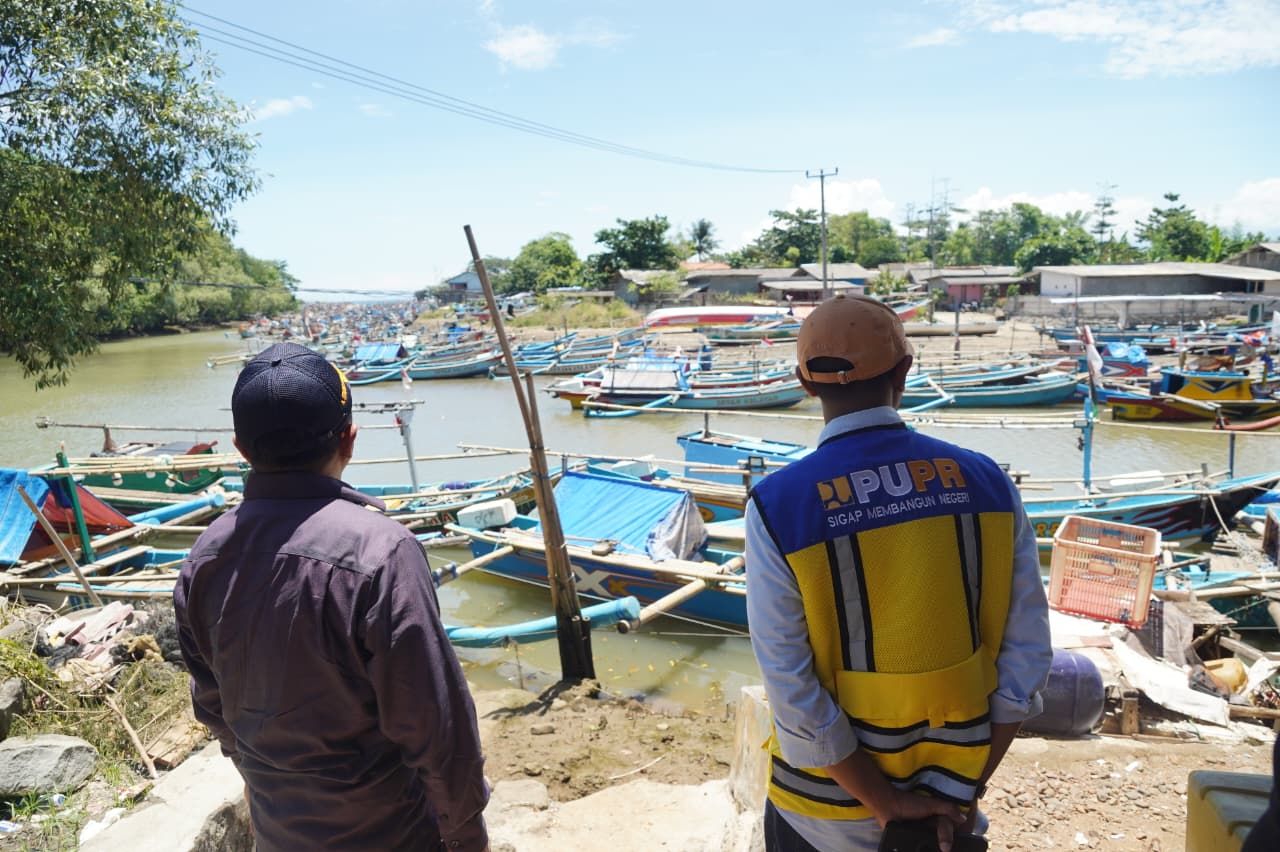 Bupati Garut Abdusy Syakur Amin