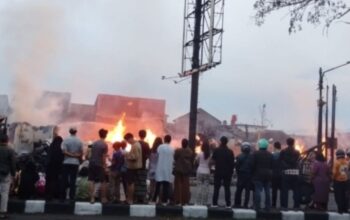 Kebakaran Rumah di Jember Diduga Akibat Korsleting Listrik, Penghuni Selamat 3 Kebakaran Rumah di Jember
